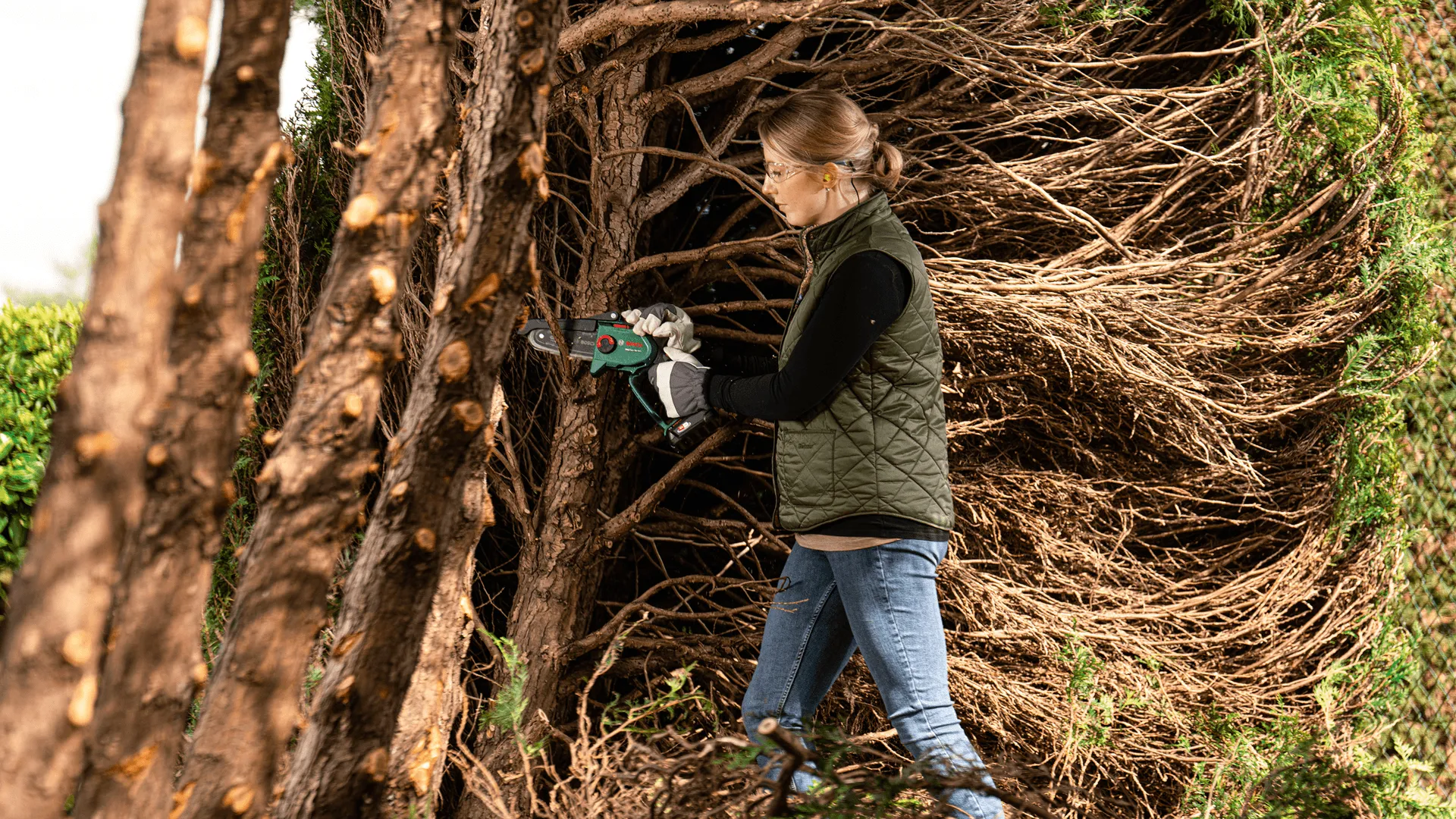 Bosch EasyChain 18V-15-7 solo -akkuketjusaha (ilman akkua)