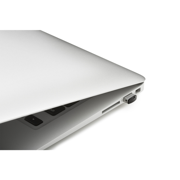 v222w USB Stick 64GB Sleek