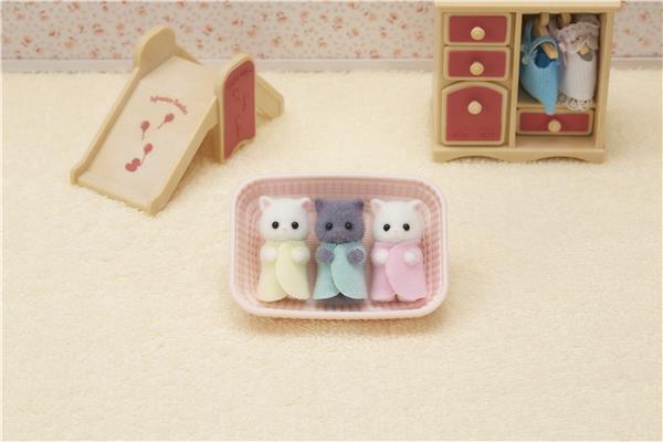 Sylvanian Families Persian Cat Triplets