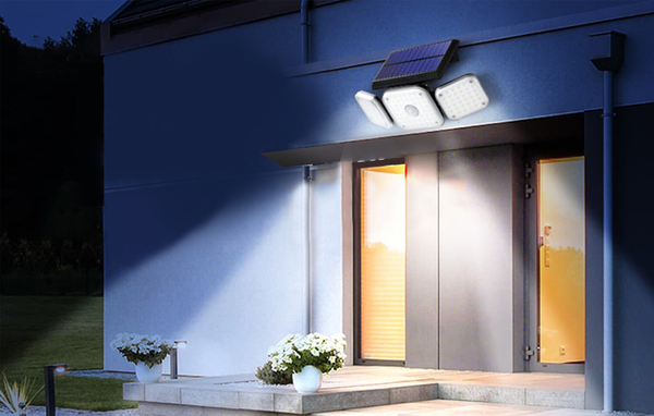SUPERFIRE FF13-C Solar Lamp, 22 W, 300 lm, 2,400 mAh
