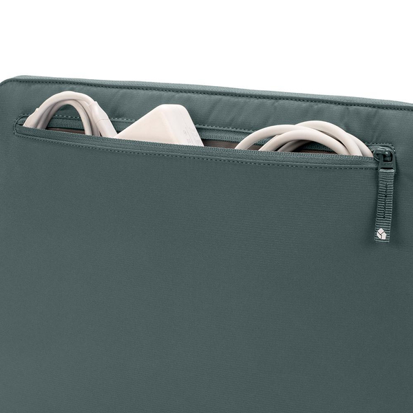 Incase Compact Sleeve w/Bionic&reg; 13-inch - Ocean Green