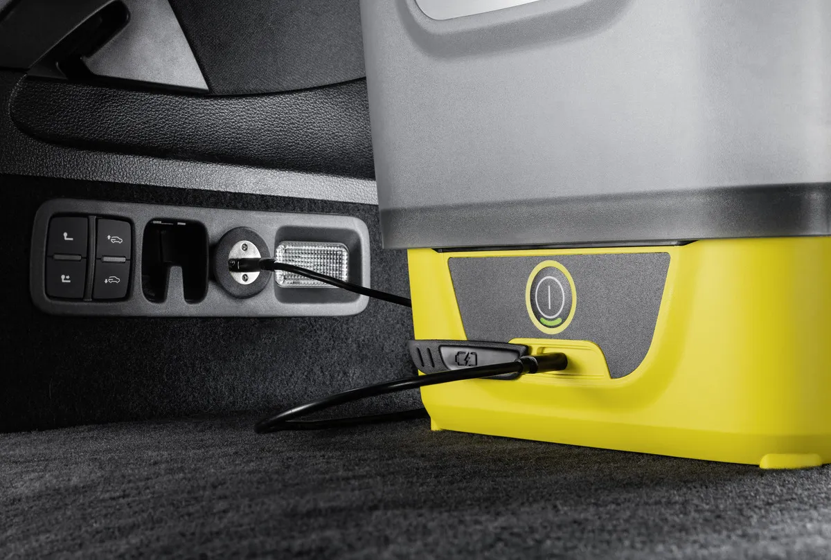 K&auml;rcher OC 4 Mobile Low-pressure Outdoor Cleaner, 8 Liters, Battery, Black/White/Yellow