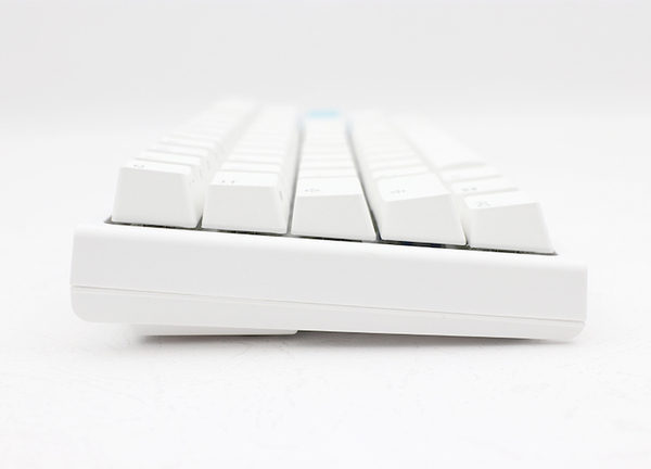 Ducky One 2 Pro - Classic Pure White Nordic - Mini 60% - Kailh Box Red - RGB -pelin&auml;pp&auml;imist&ouml;