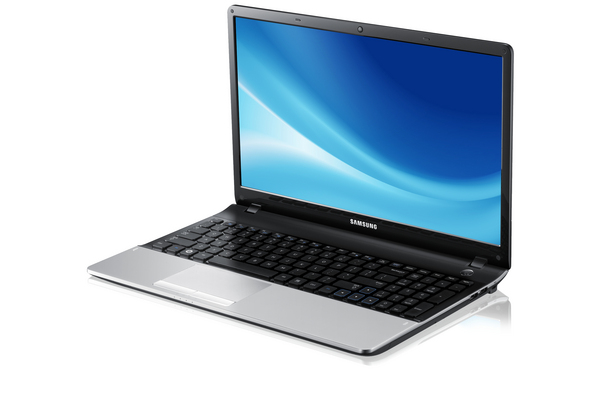 SAMSUNG NP3530EC 15.6"/I5/4GB/500GB/W8P