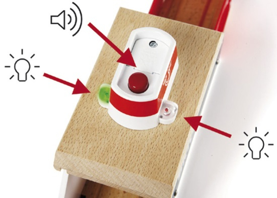 Brio Junalautta 33569, 3 osaa