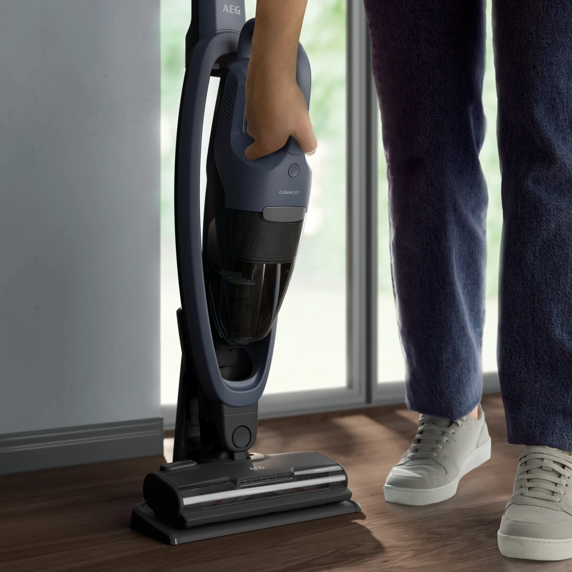 AEG AS 52CB18DB 0.3 L 2 Ah Stick vacuum cleaner, Denim Blue