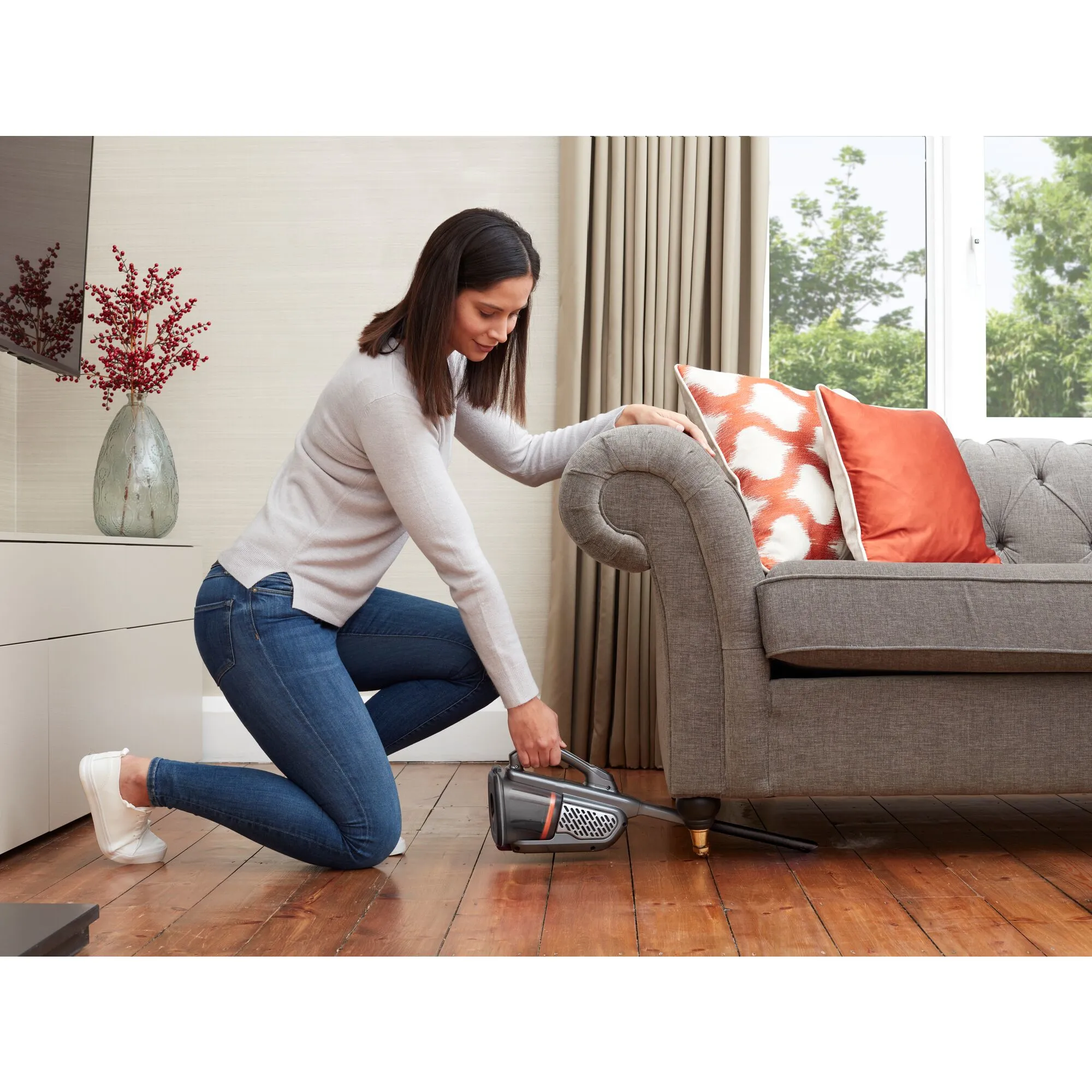 BLACK+DECKER BHHV520JF 18 V 2.0 Ah 0.7 L -k&auml;sik&auml;ytt&ouml;inen imuri, musta, hopea, titaani