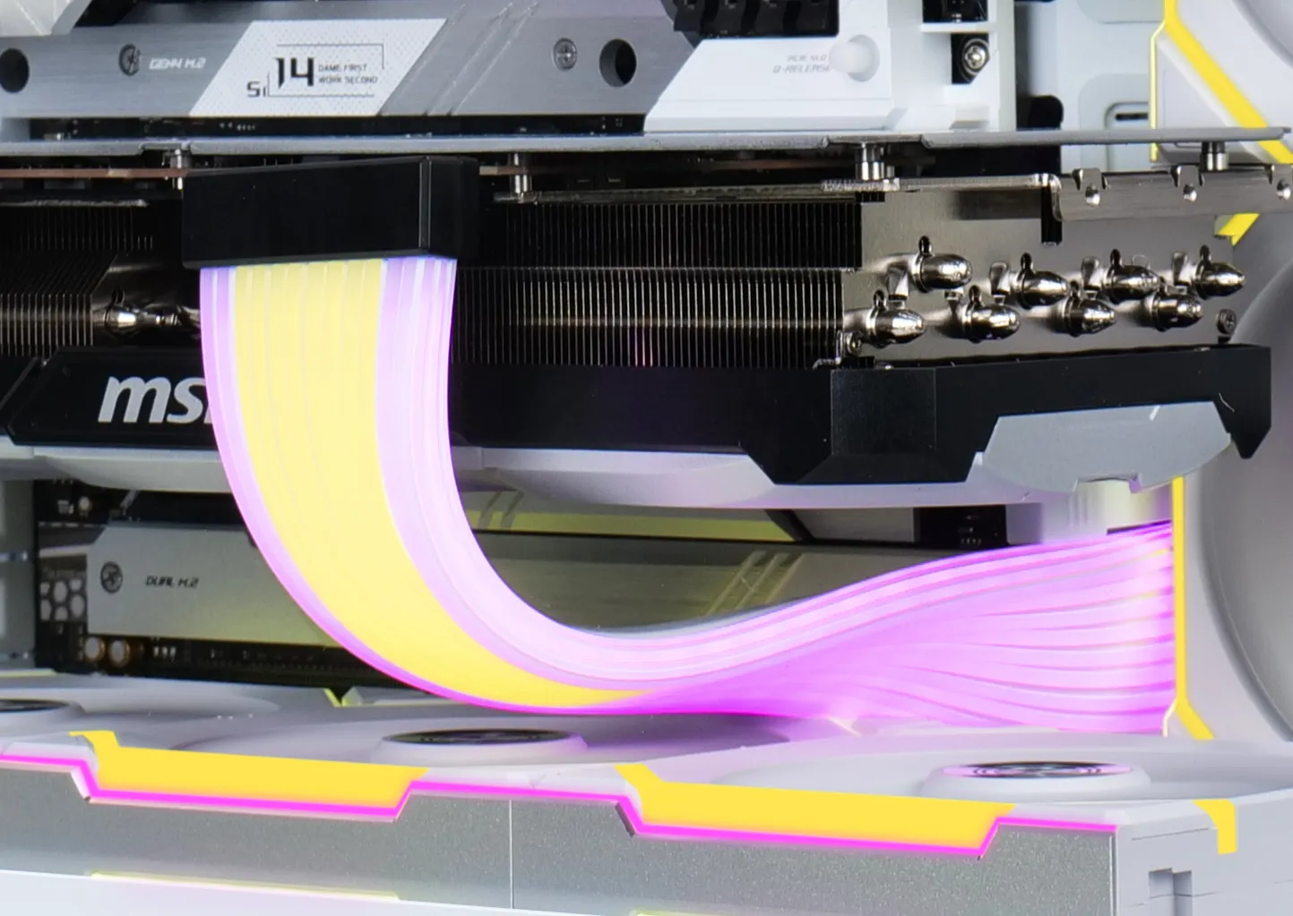 Lian Li Strimer Wireless str&ouml;mf&ouml;rl&auml;ngningskabel f&ouml;r grafikkort, 12V-2x6, ARGB