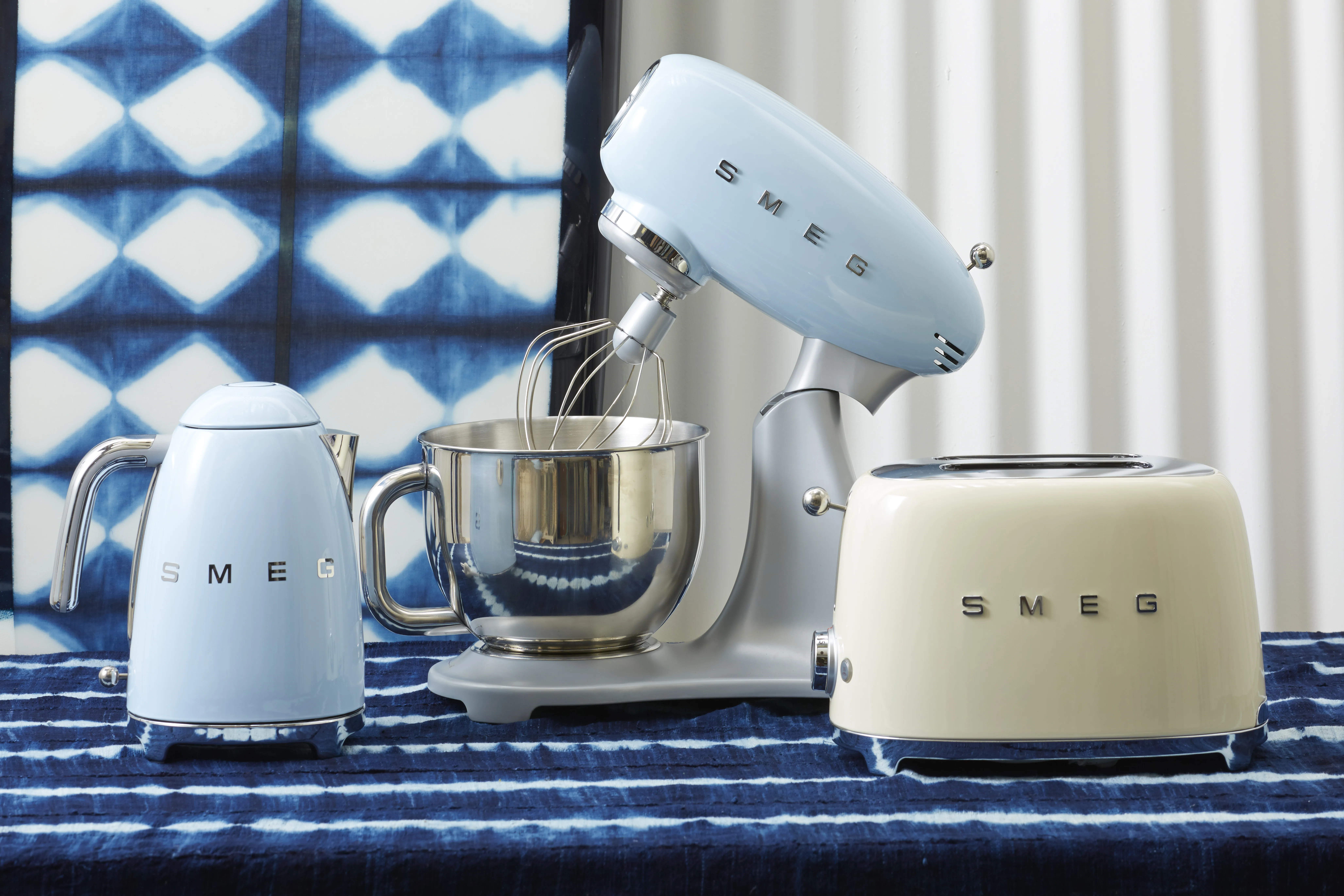 Smeg TSF01CREU - br&ouml;drost, 2 br&ouml;dskivor, Kr&auml;m