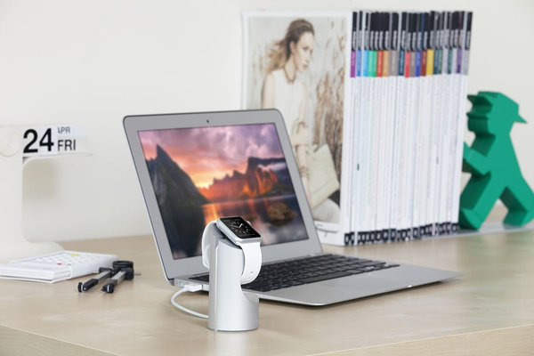 Just Mobile TimeStand - Super-elegant st&auml;ll i aluminium f&ouml;r Apple Watch