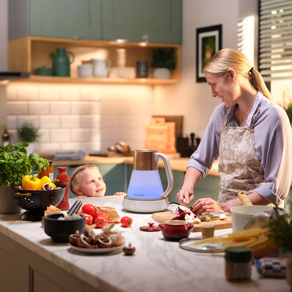 Russell Hobbs Calm 27450-70 -vedenkeitin, 1,7 l, 2400 W, White with Copper accents