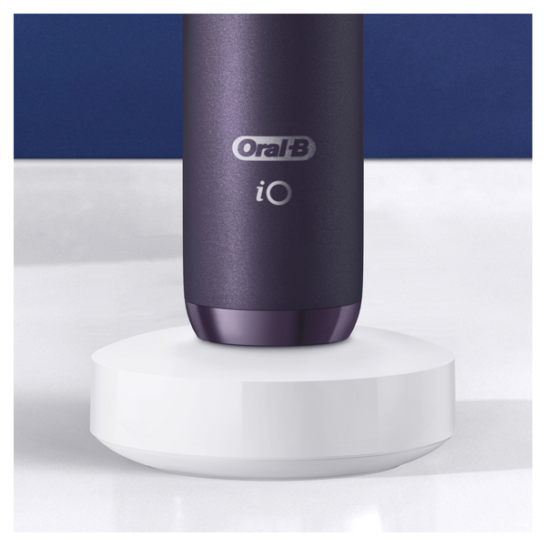 Oral-B iO8s -s&auml;hk&ouml;hammasharja, Purppura, Valkoinen