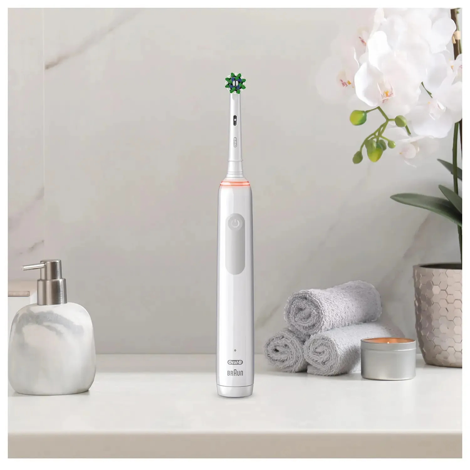 Oral-B Pro 3 3000 - eltandborste, vit