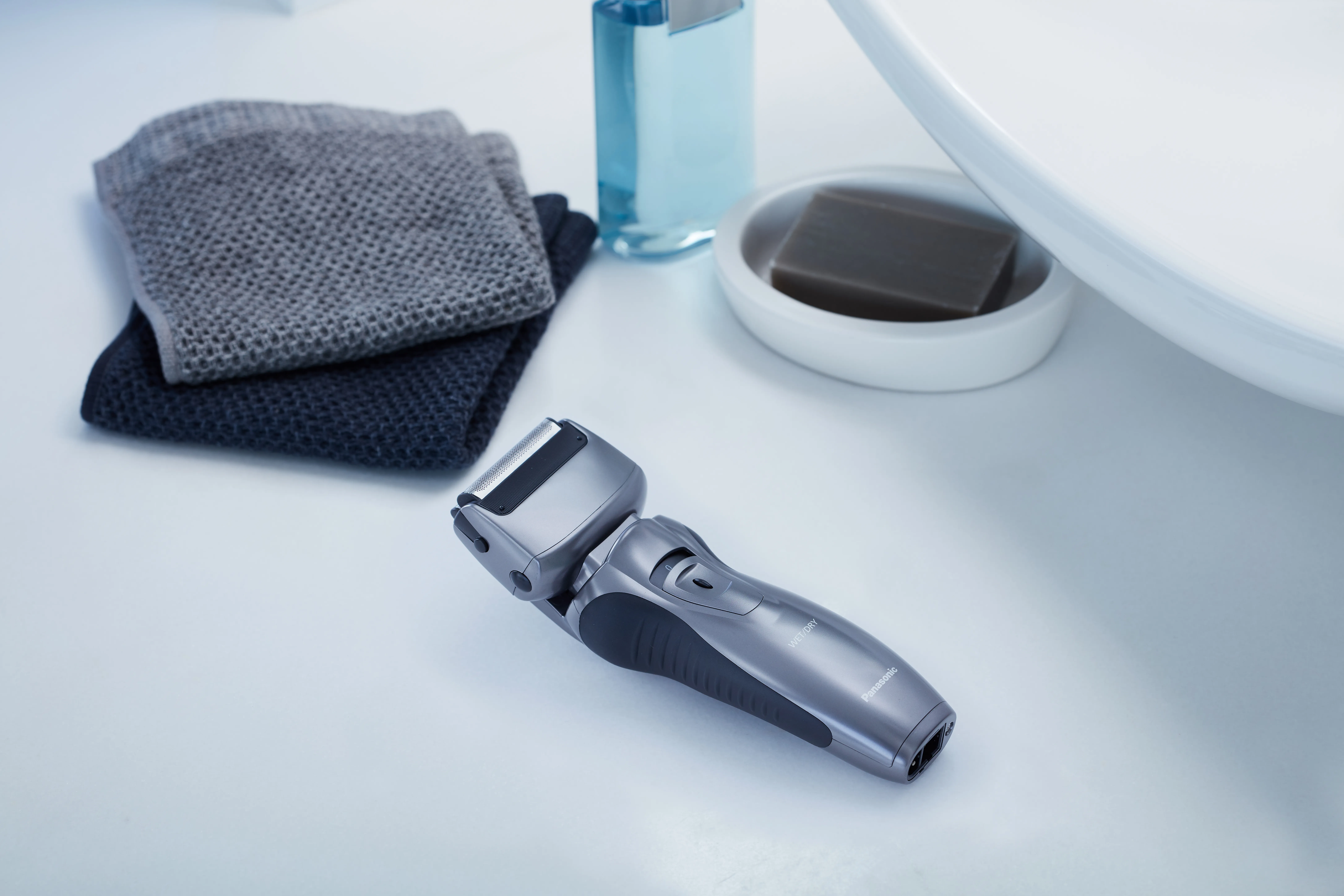 Panasonic Dual-Blade Wet &amp; Dry ES-RW33 - rakapparat