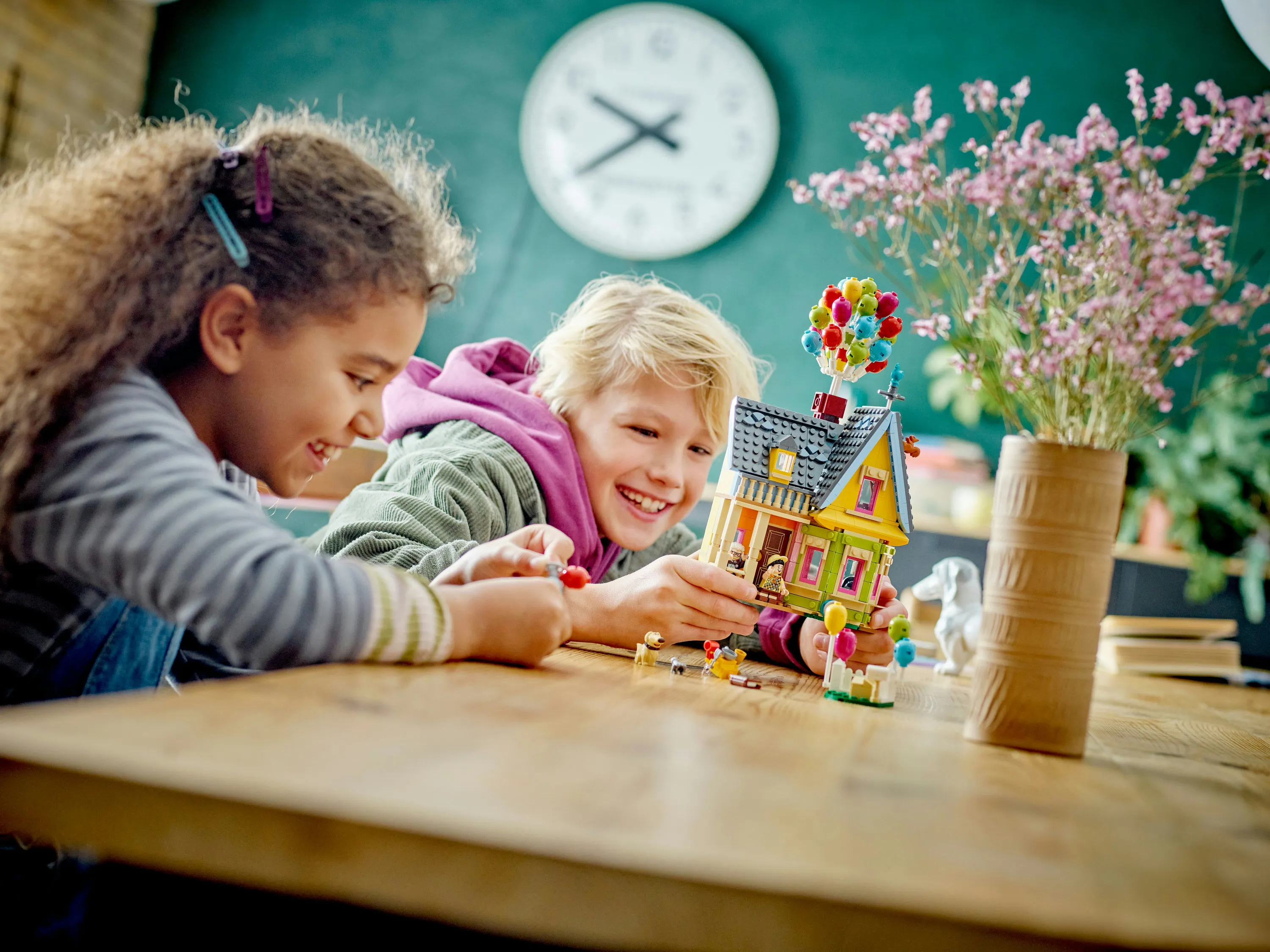 LEGO Disney &rdquo;Up &ndash; kohti korkeuksia&rdquo; &ndash;talo 43217