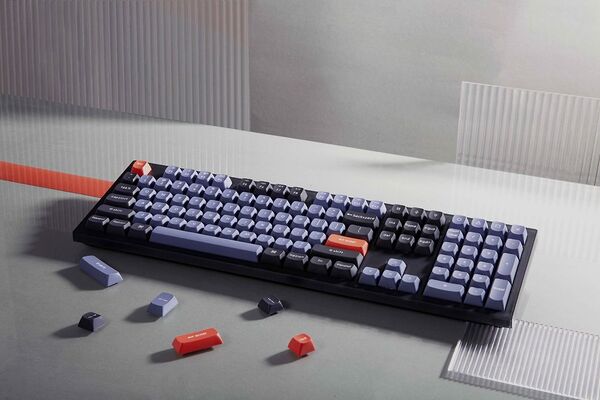 Keychron V6, QMK/VIA, Hot Swap 100%, Fully Assembled Knob Switch, Frosted Black, K Pro Red  - wireless gaming keyboard
