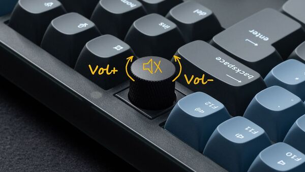 Keychron V6, QMK/VIA, Hot Swap 100%, Fully Assembled Knob Switch, Frosted Black, K Pro Red  - wireless gaming keyboard