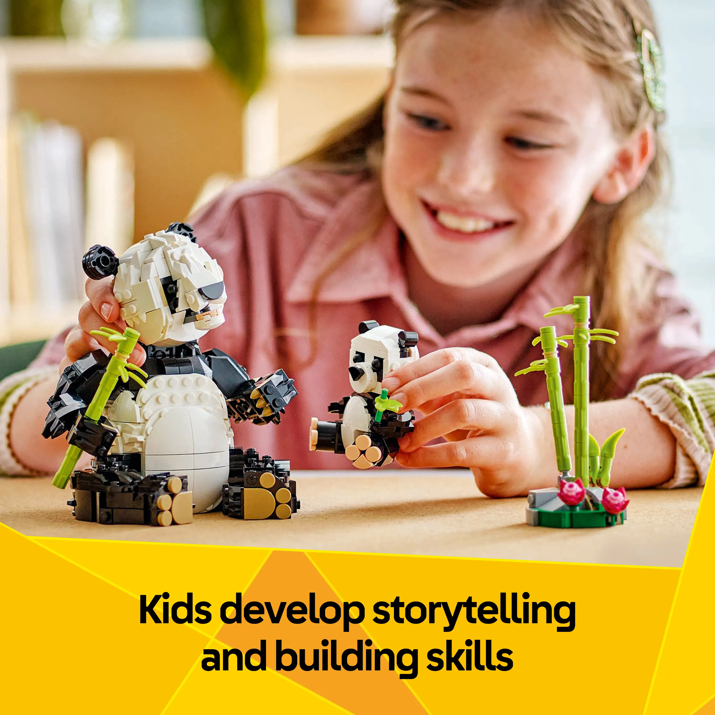 LEGO Creator 3-in-1 Wildlife: Panda Family 31165