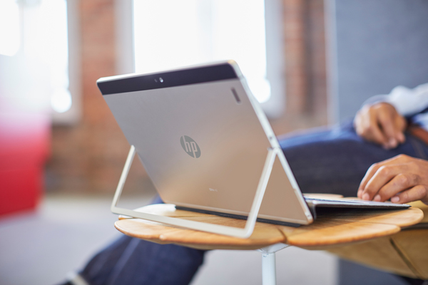 HP Elite x2 1012 G1 - Tabletti - irrotettavalla n&auml;pp&auml;imist&ouml;ll&auml; - Core m7 6Y75 / 1.2 GHz - Win 10 Pro 64-bit - 8 Gt RAM - 512 Gt SSD - 12" IPS kosketusn&auml;ytt&ouml; 192