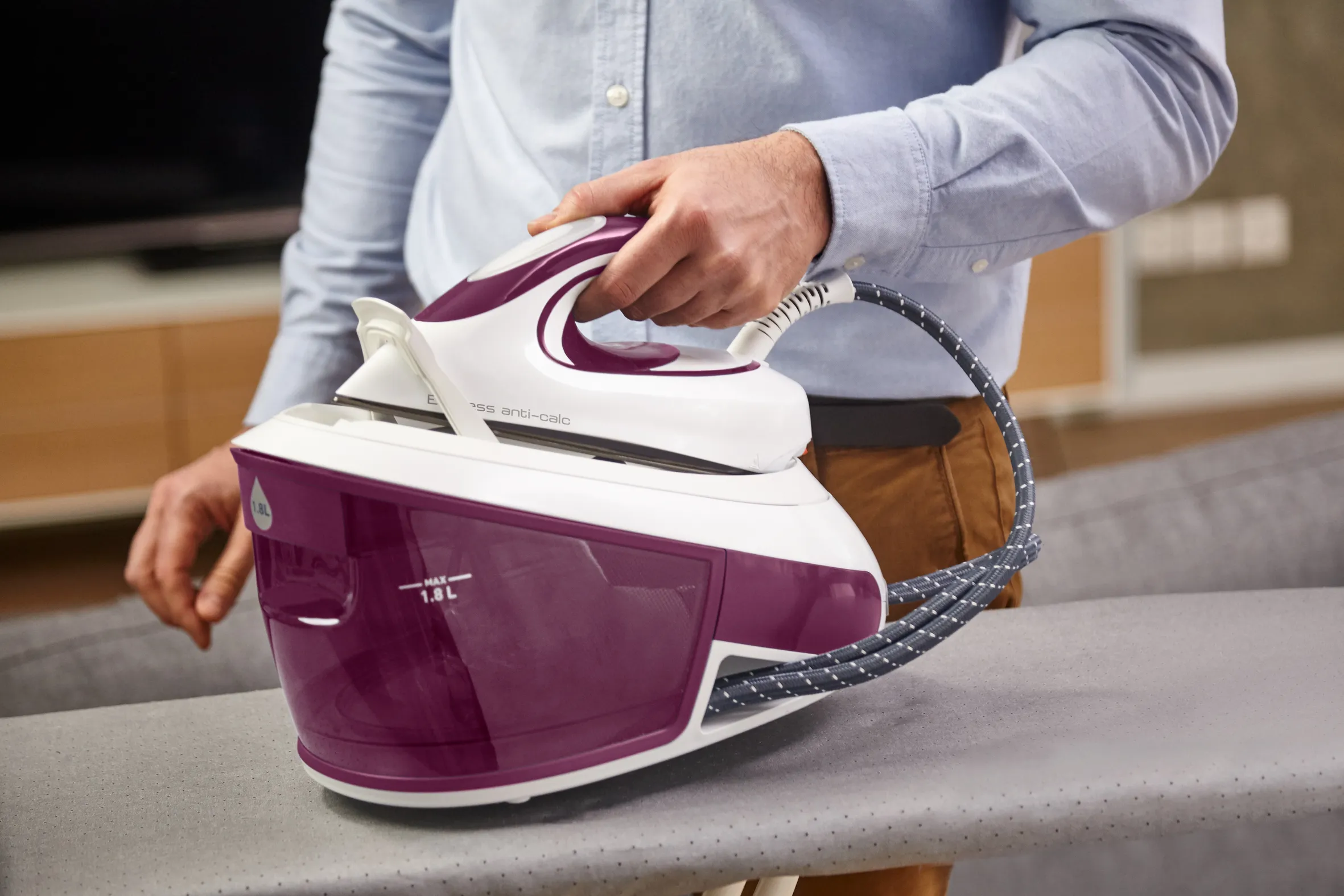 Tefal Express Anti-Calc SV8054E0 Dampstrygejern Lilla Hvid