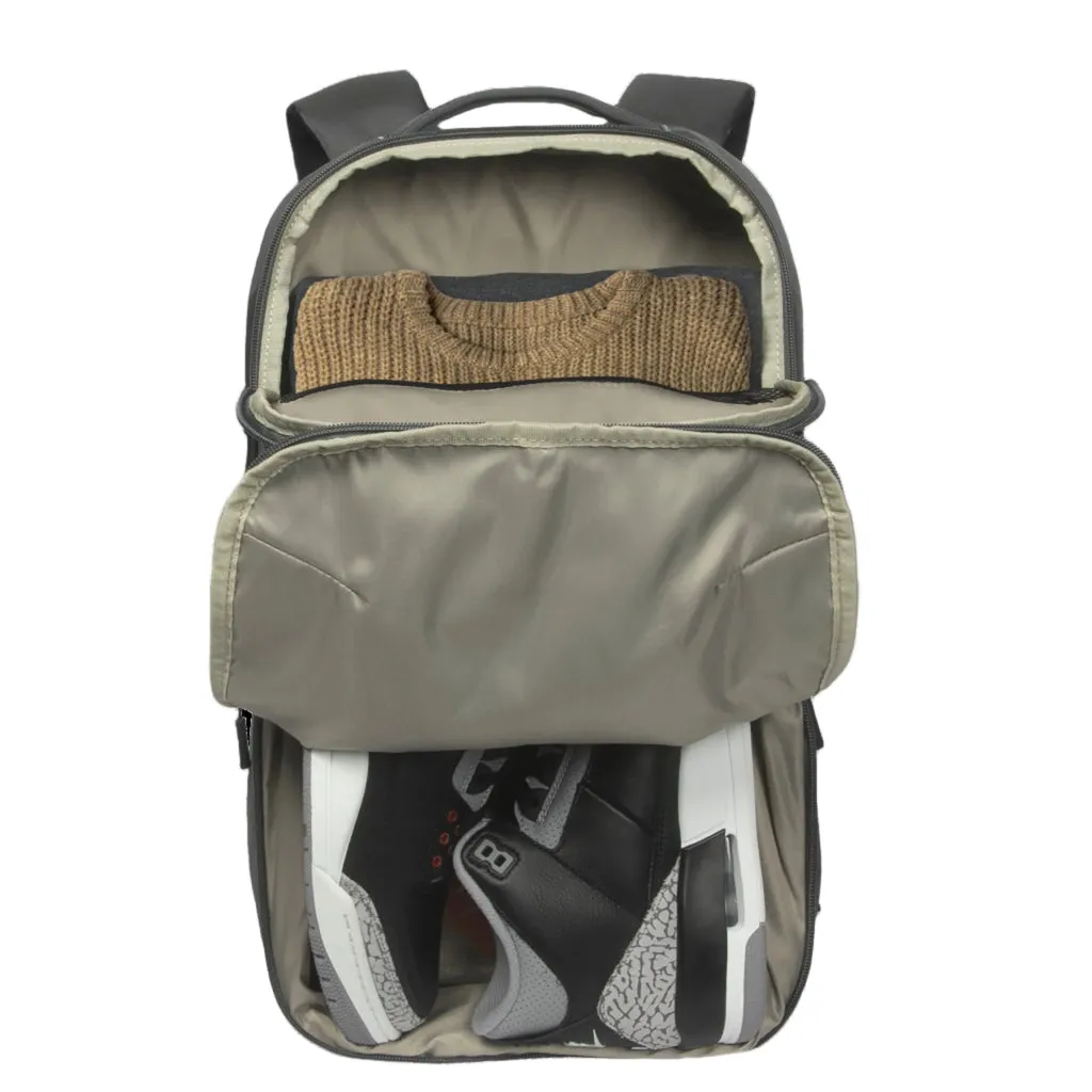 Targus Work+Play Trio 16&quot; Ecosmart Backback, Grey