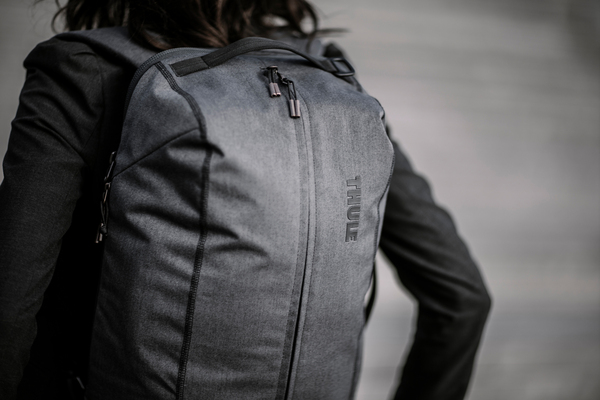 Thule Vea Backpack 21L Black