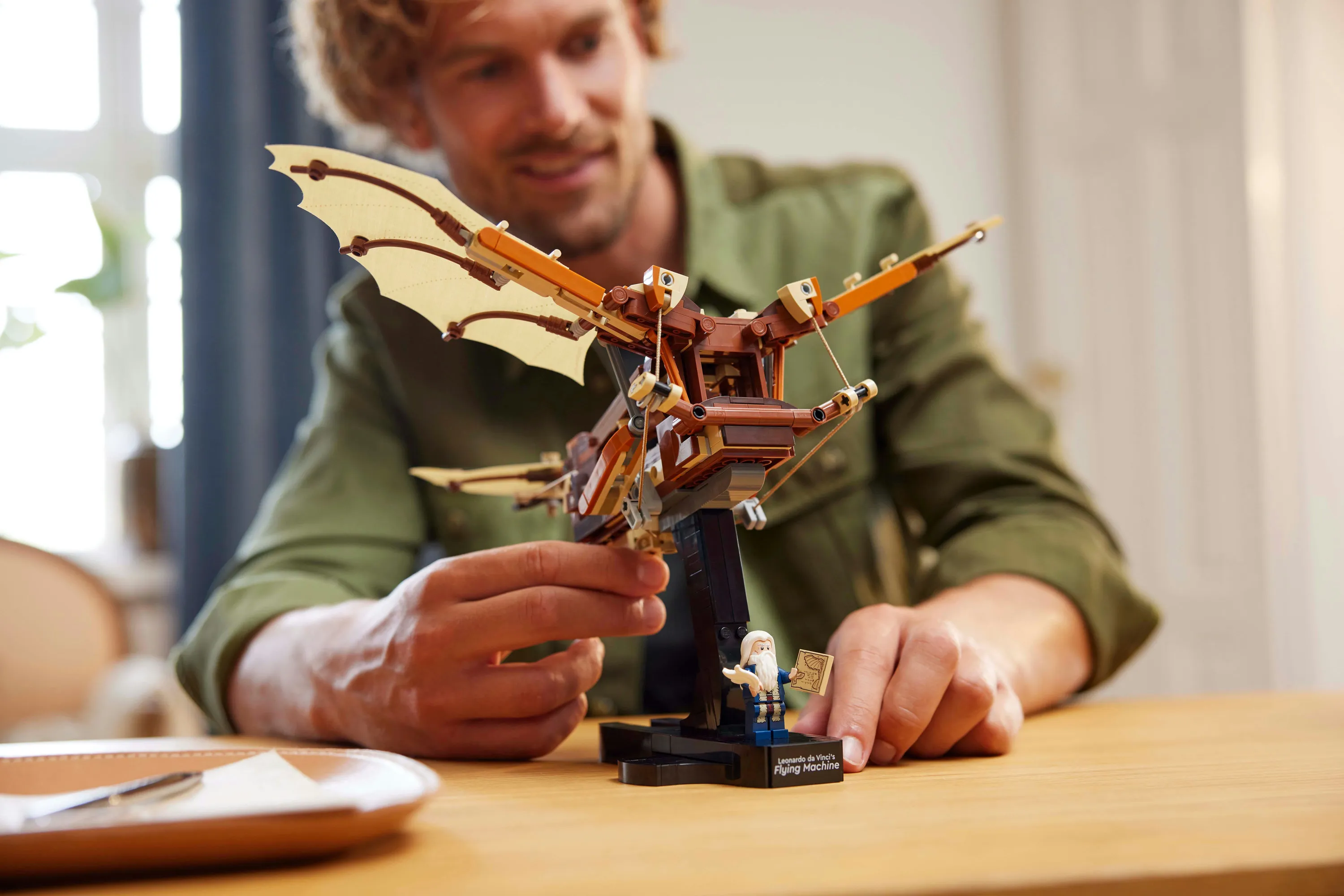 LEGO Icons Leonardo da Vincis flygande maskin 10363
