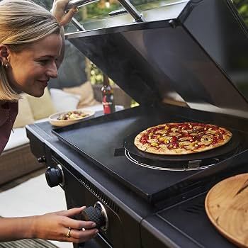 Char-Broil Versa-Tile 3-in-1 Kaasugrilli, Paistolevy Ja Pizzauuni 70 x50 cm