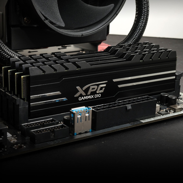 XPG GAMMIX BLACK D10 DDR4 16GB 2x8GB/CL16/3000mhz