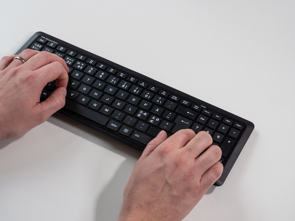 MOUSETRAPPER Type Midi Keyboard, Black