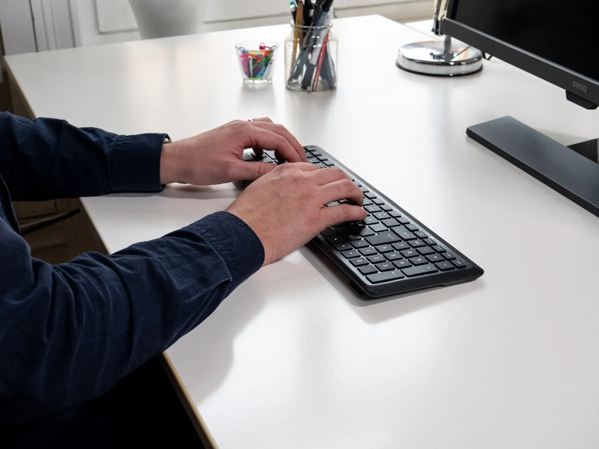 MOUSETRAPPER Type Midi Keyboard, Black