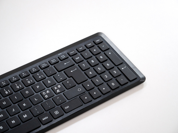 MOUSETRAPPER Type Midi Keyboard, Black