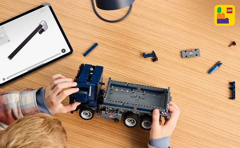 LEGO Technic Tipping Truck 42203