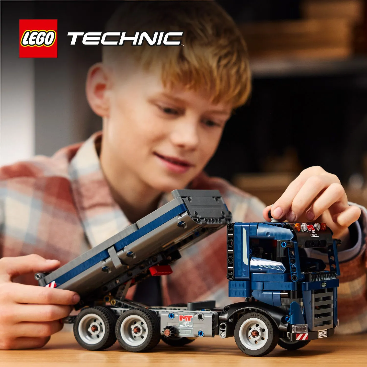 LEGO Technic Tipping Truck 42203