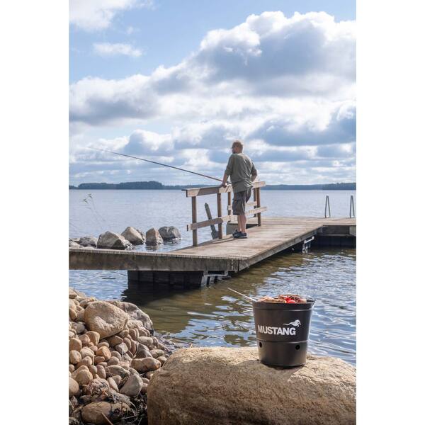 Mustang Party Bucket - charcoal grill