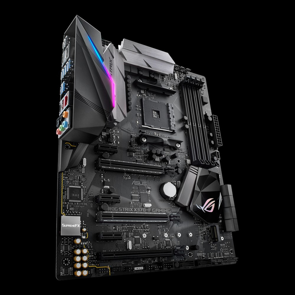 Asus ROG STRIX X370F Gaming, ATX moderkort