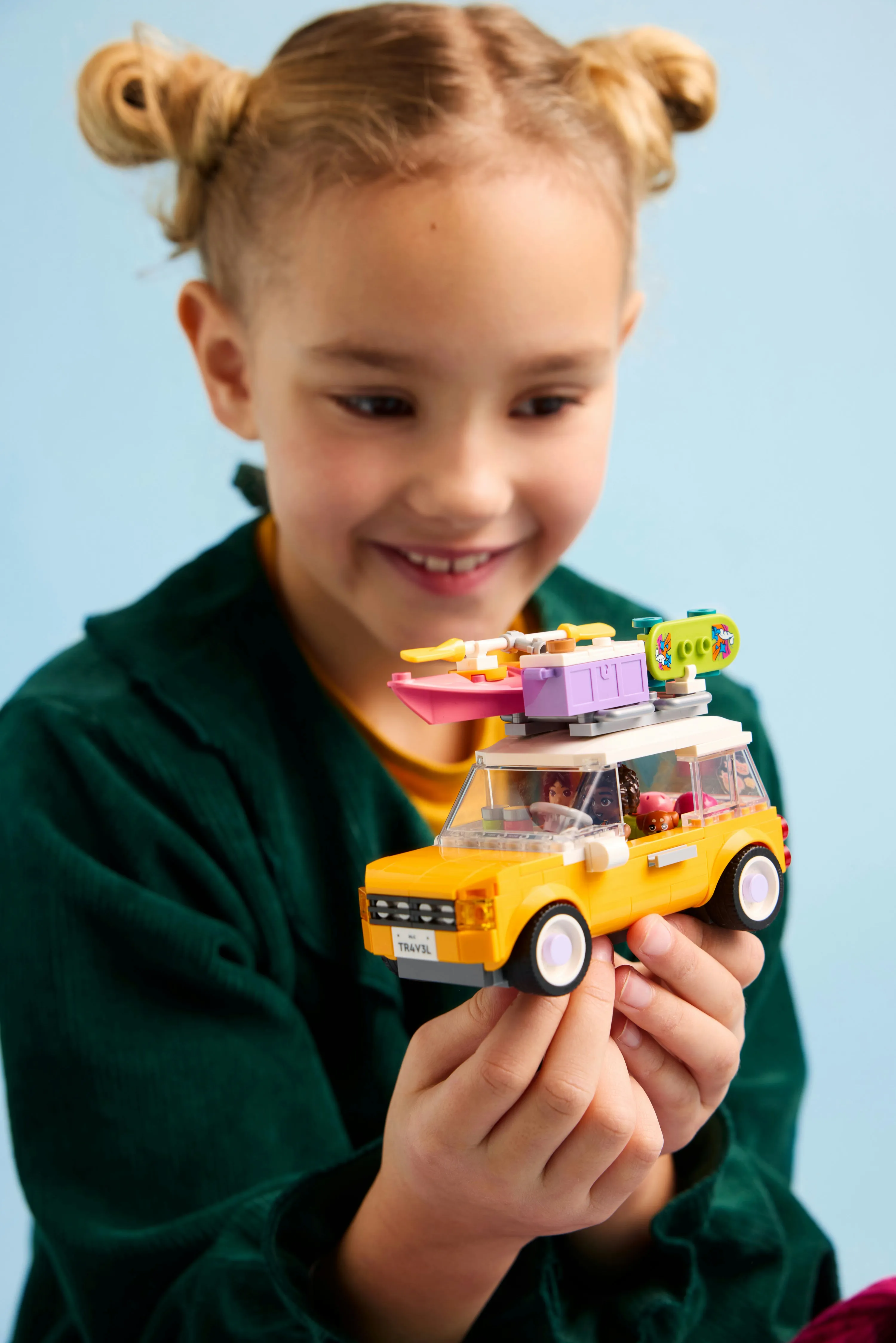 LEGO Friends V&auml;lutrustad resbil 42659