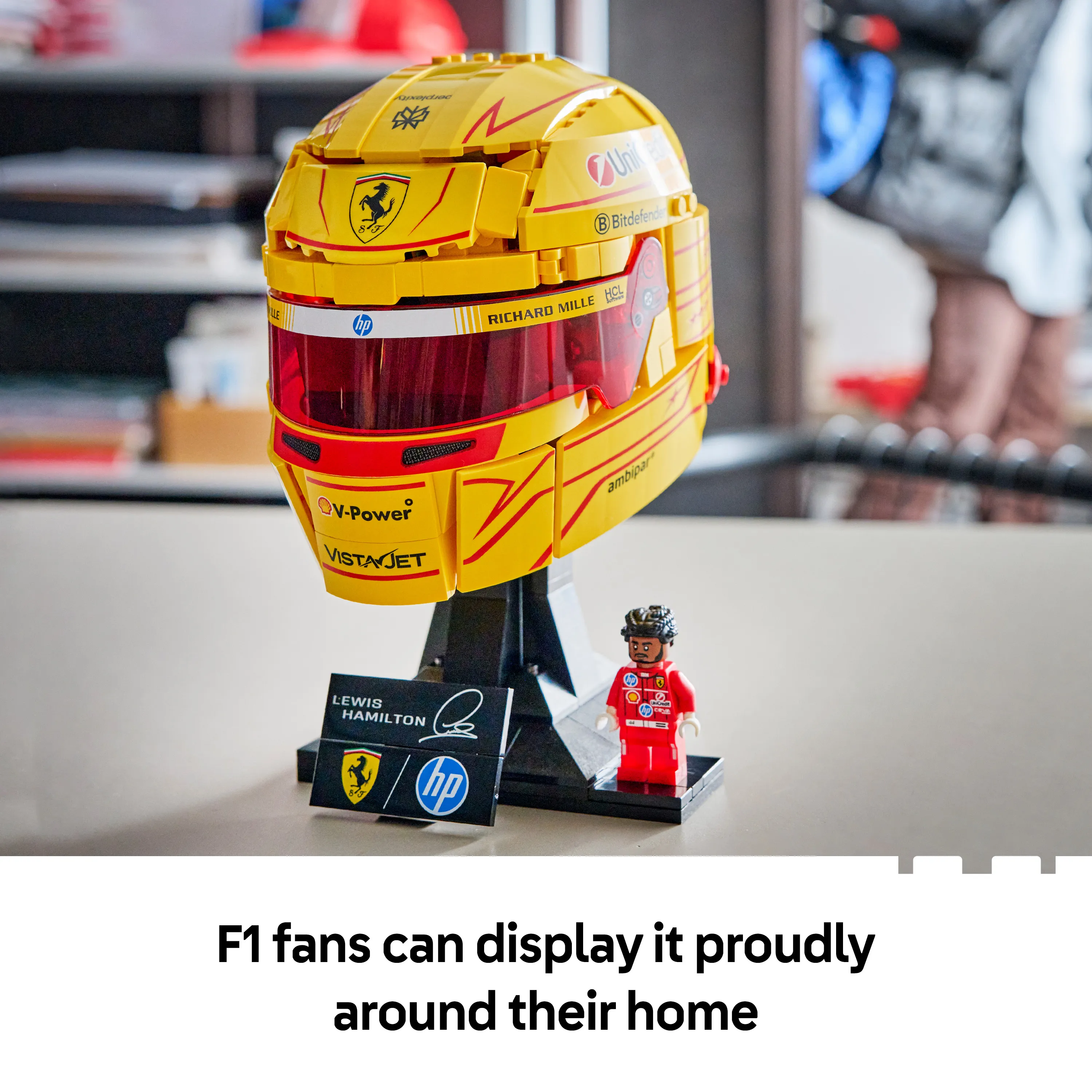LEGO Formula 1 Editions Scuderia Ferrari HP -kyp&auml;r&auml; &ndash; Lewis Hamilton 43022