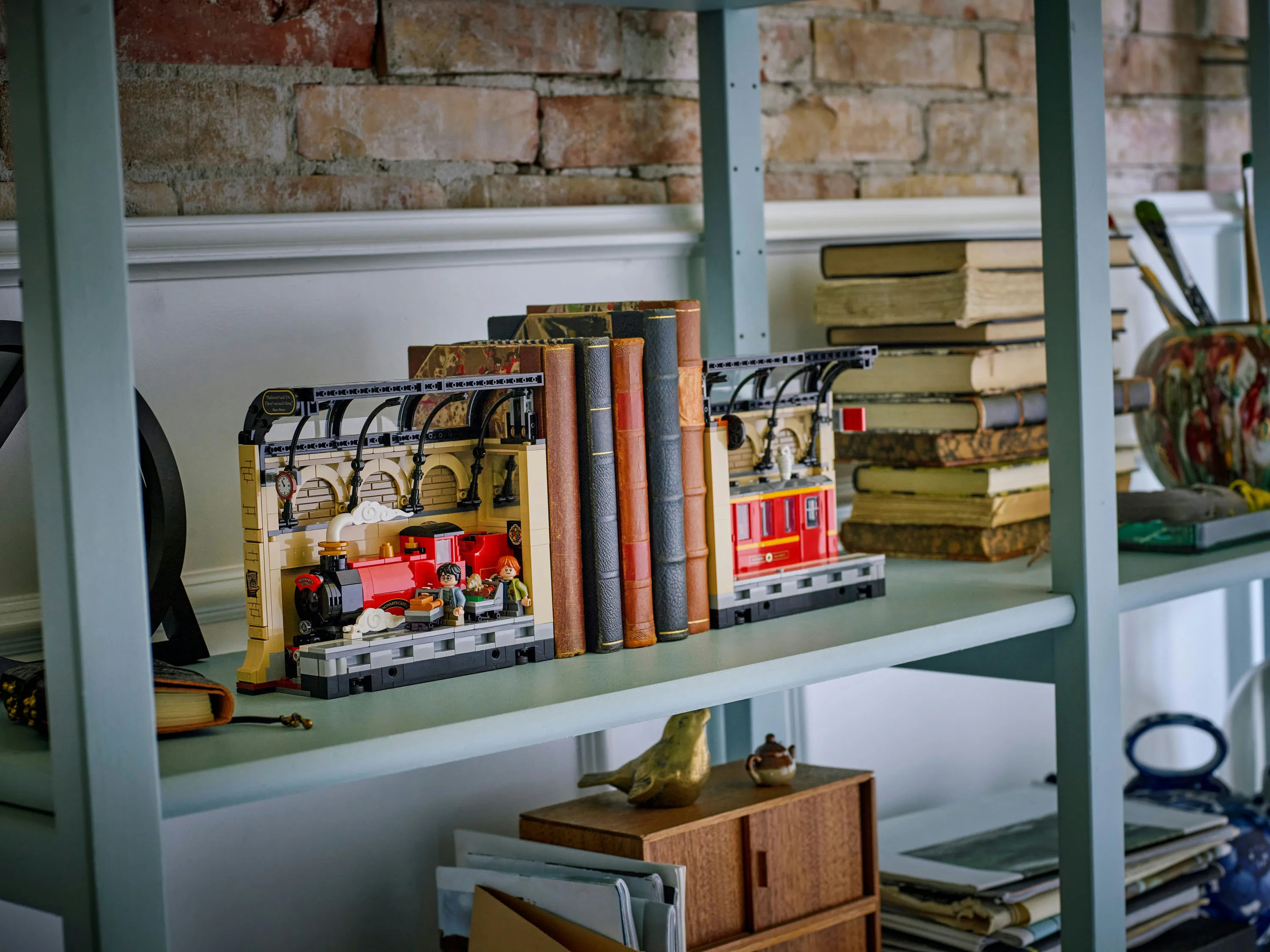 LEGO Harry Potter Book Nook: Hogwarts Express 76450 LEGO Harry Potter Book Nook: Hogwarts Express 76450