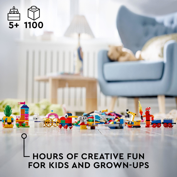 Lego Classic 90 vuotta leikkien lumoissa 011021