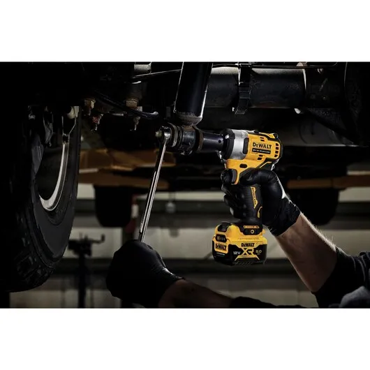 DeWALT cordless impact wrench DCF901P2, 12 volts