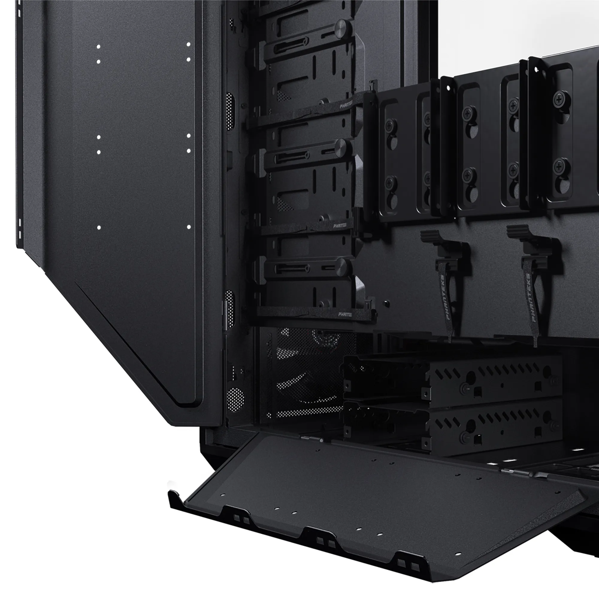 Phanteks ECLIPSE G500A - miditornikotelo, ikkunalla, Musta