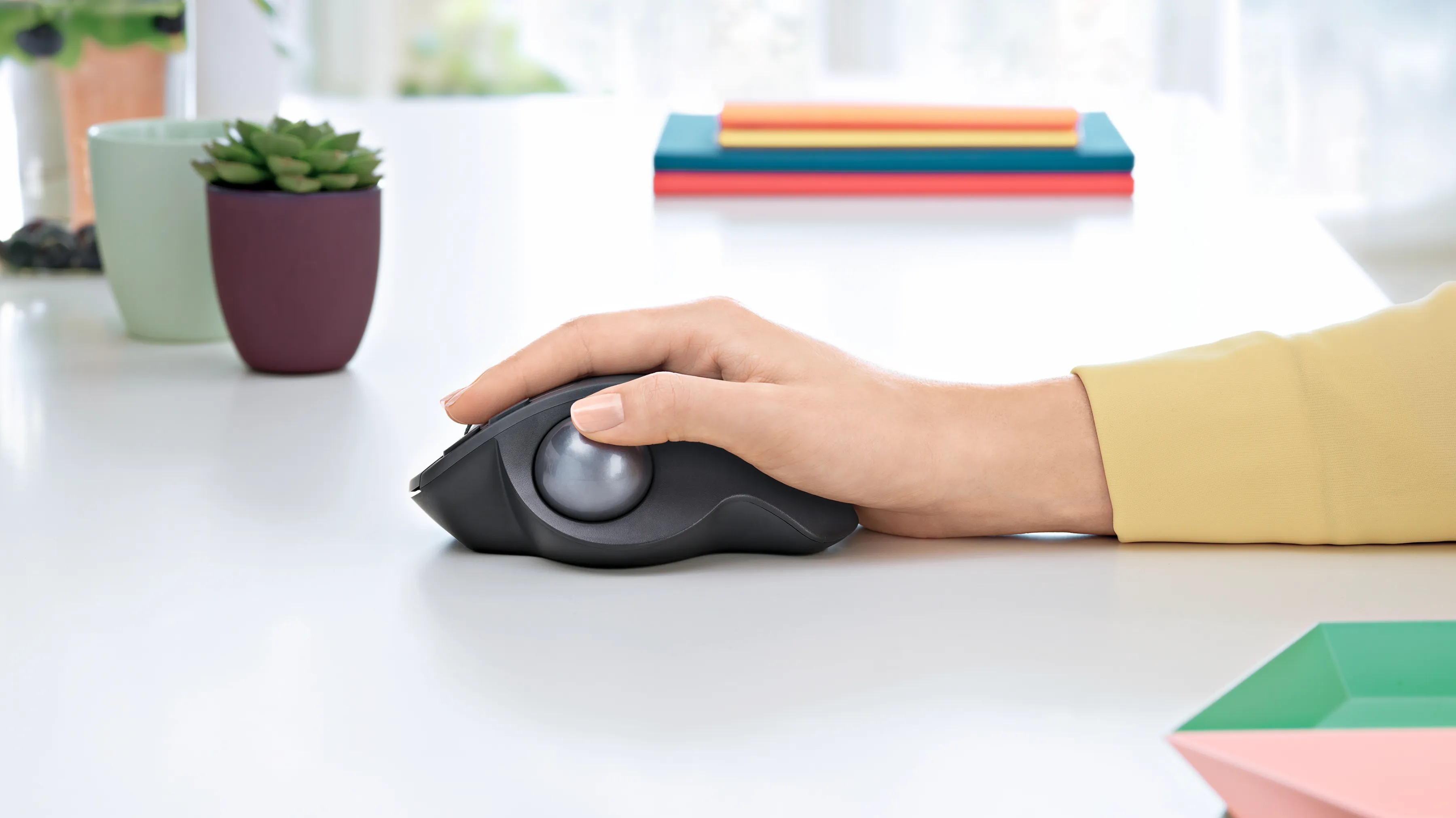 Logitech MX Ergo Wireless Ergonomic Trackball, Graphite