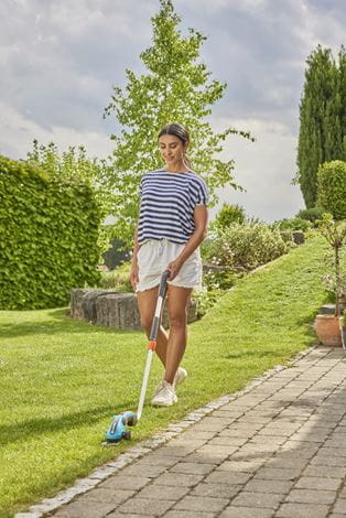 Gardena ComfortCut Li Set  - cordless grass shears with telescopic handle