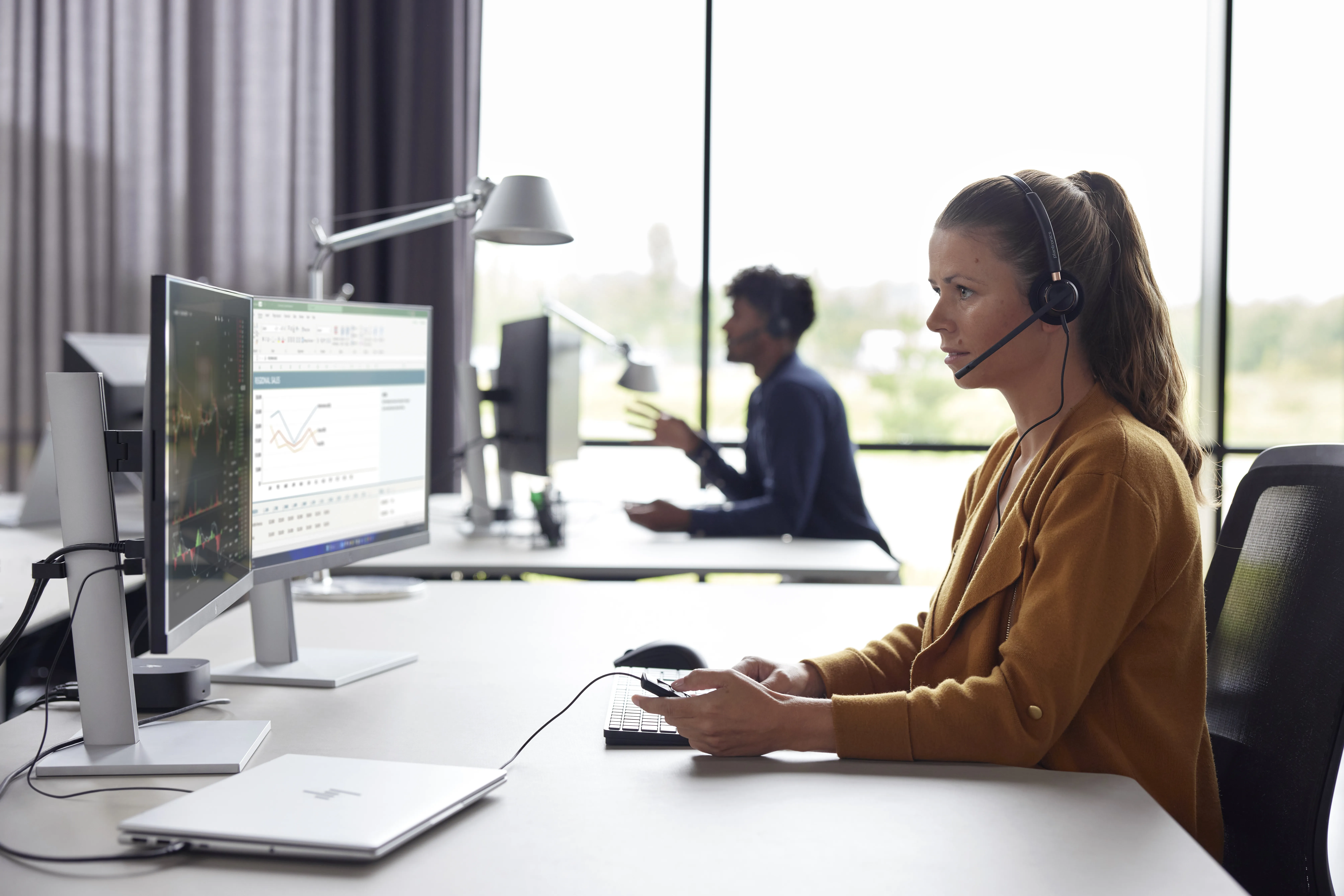 Plantronics Encorepro HW520 -kuulokkeet mikrofonilla