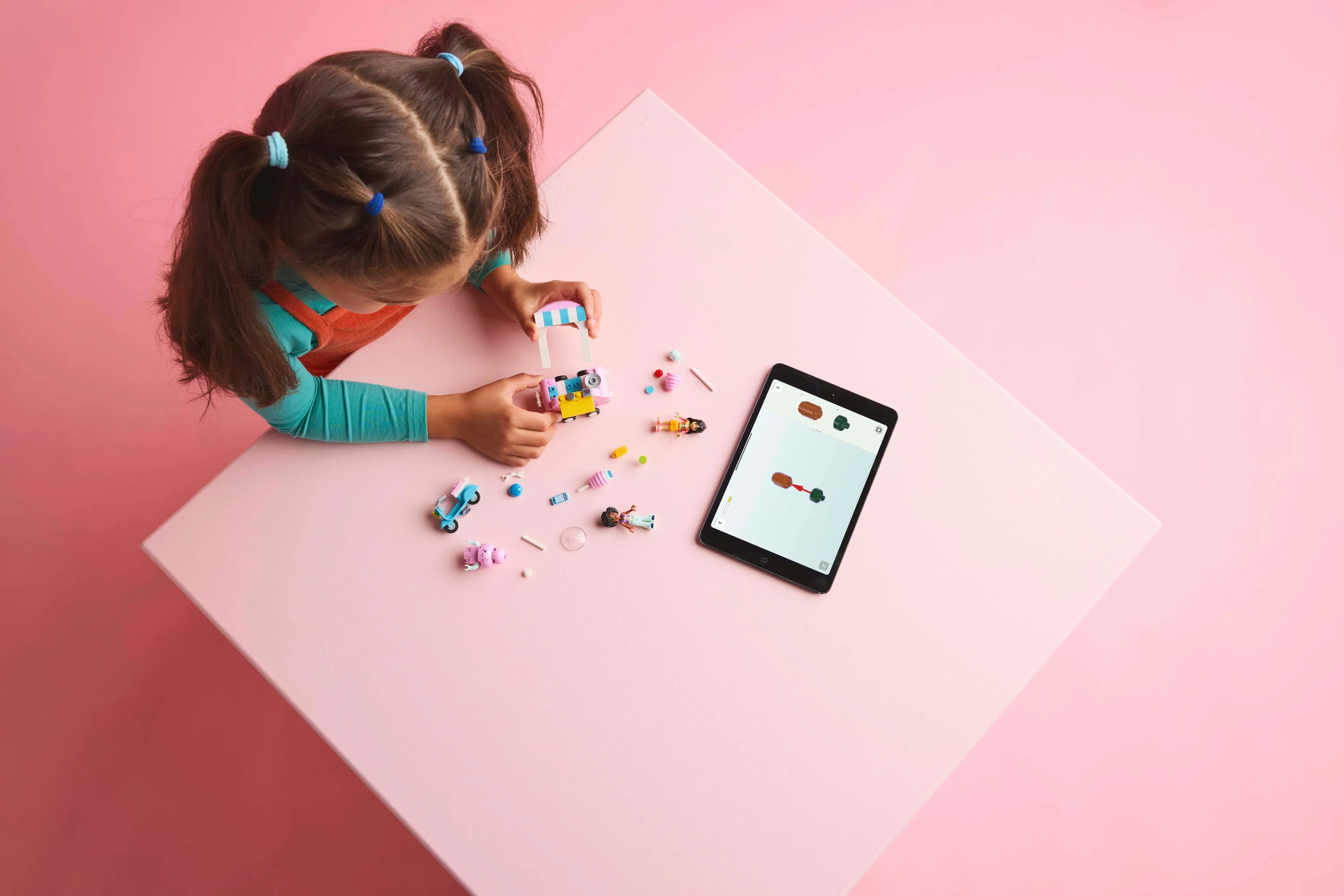 LEGO Friends Sockervaddsstånd och skoter 42643 LEGO Friends Sockervaddsstånd och skoter 42643