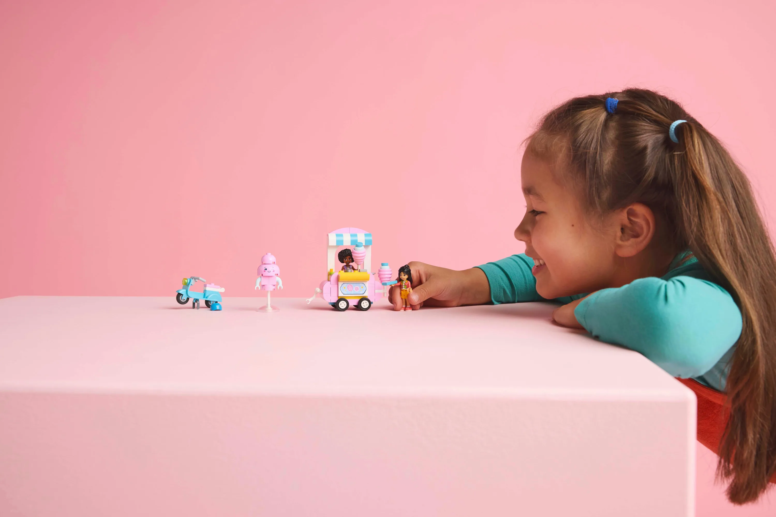 LEGO Friends Sockervaddsstånd och skoter 42643 LEGO Friends Sockervaddsstånd och skoter 42643