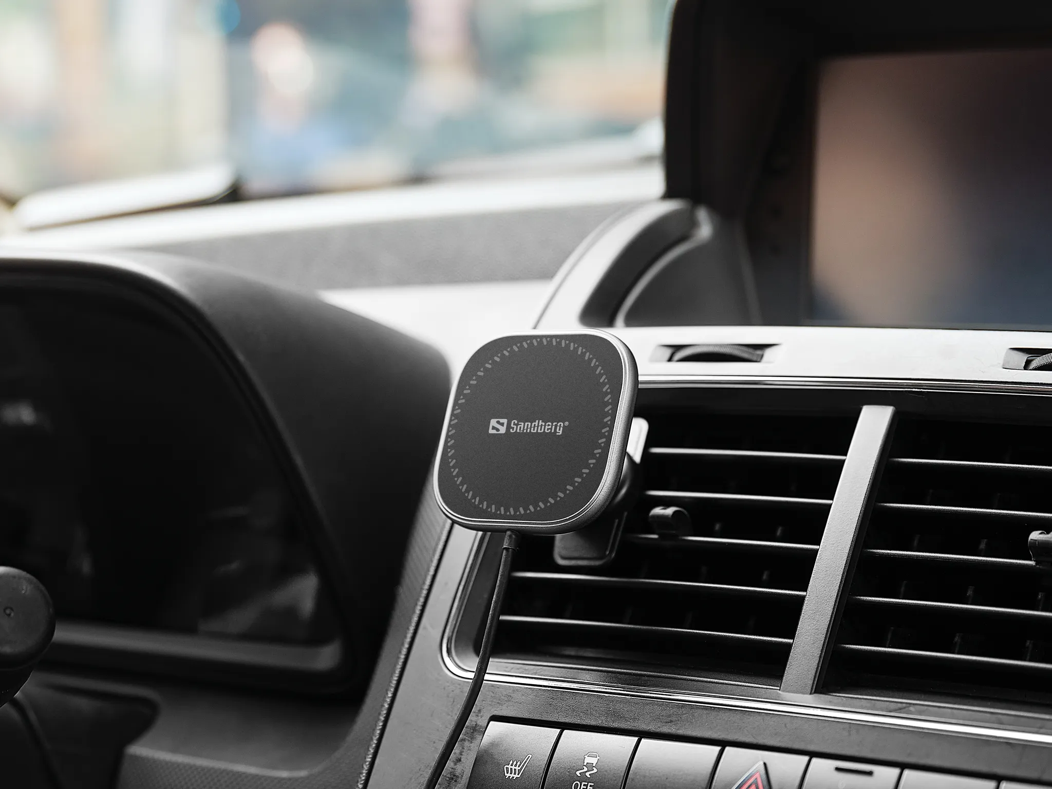 Sandberg In Car Wireless Magnetic Charger 15W