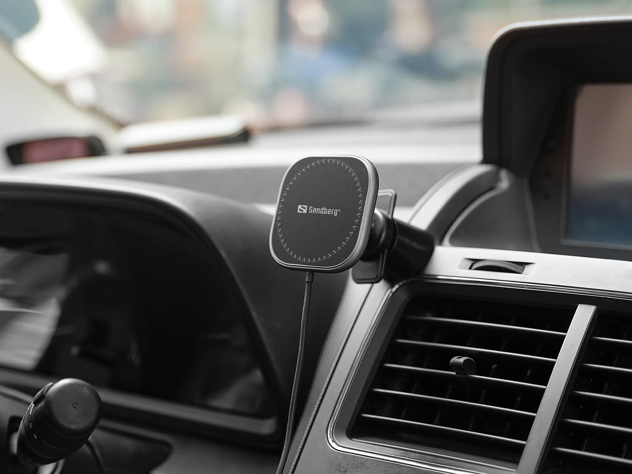 Sandberg In Car Wireless Magnetic Charger 15W