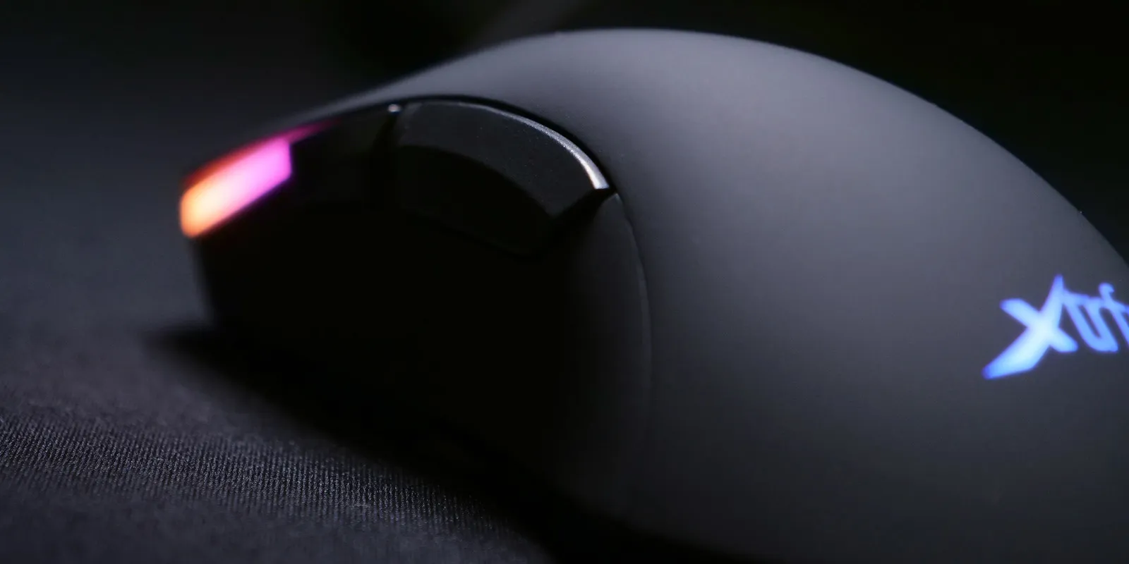 Xtrfy M1 RGB -pelihiiri, musta